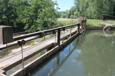 Das Mümmling Wehr der Mühle Knecht